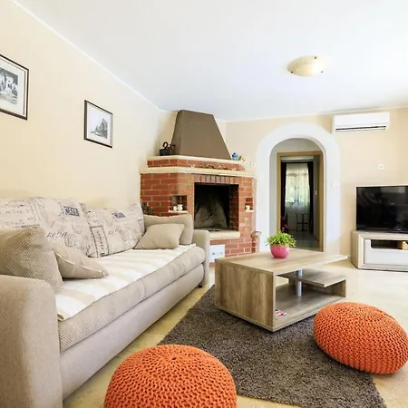 Ferlini Comfortable Holiday