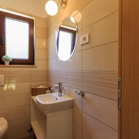 Вилла Ferlini Comfortable Holiday Светвинченат